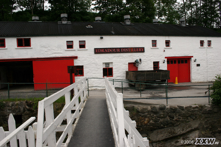 die kleinste legale brennerei in scotland