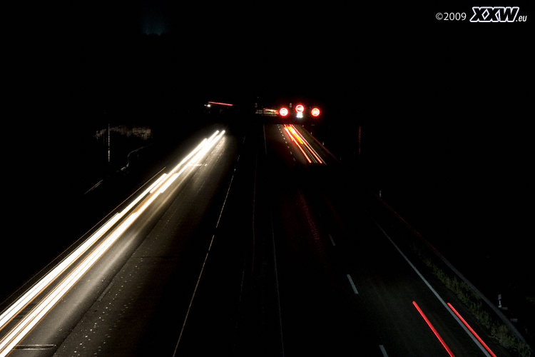 auf der autobahnbrücke im cäsarspark