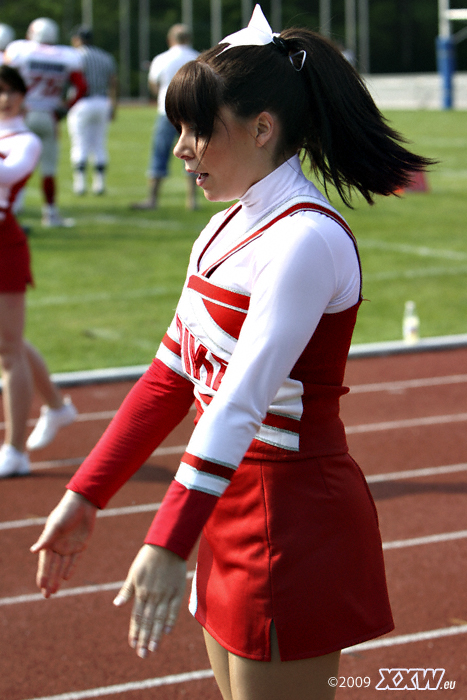 cheerleader