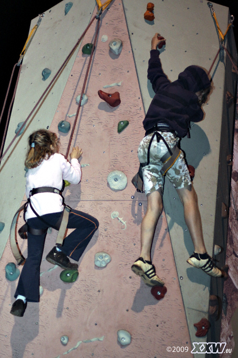 an der kletterwand
