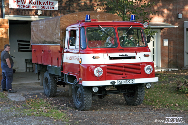 ungewöhnliches feuerwehrauto für einen wessi
