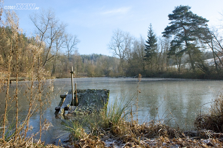 der see ist zugefroren