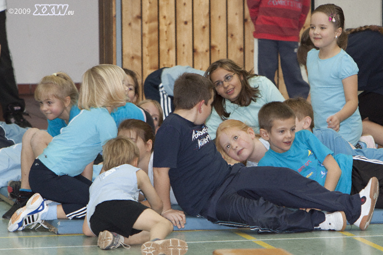 das kinderturnen macht seine vorführung