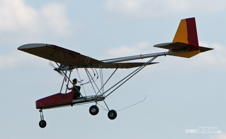 leichtbaumodellflugzeug